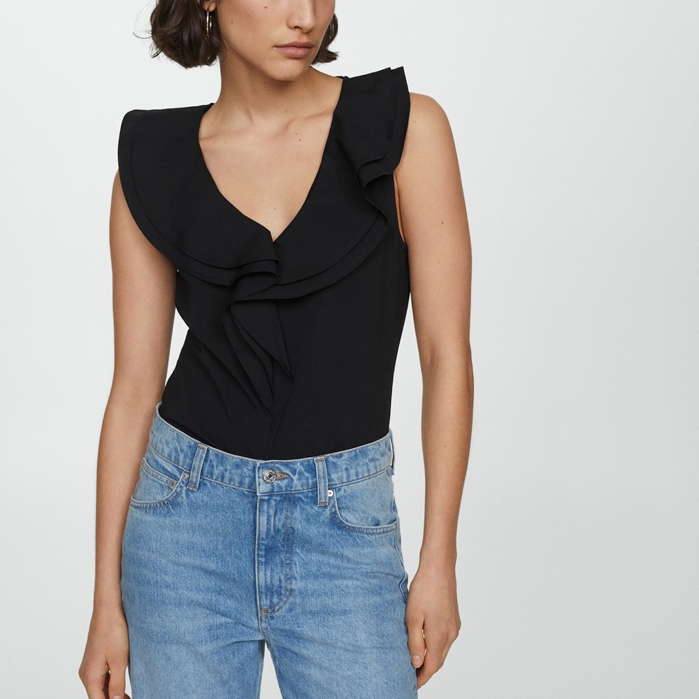 NWT Mango Ruffled Cotton Too size L in Black